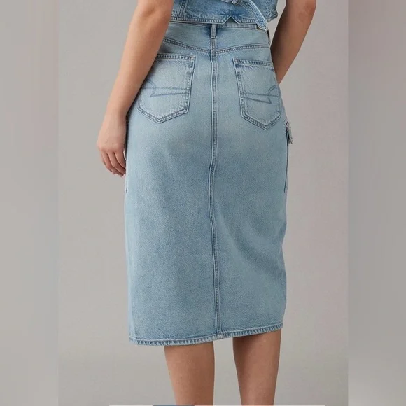 ❌SOLD❌New American Eagle (AE) Dreamy Drape High Waisted Cargo Denim Midi Skirt - Picture 2 of 4